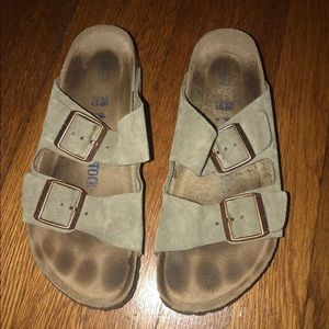 Women’s Birkenstock’s 38